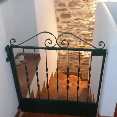 Elegant Cycladic In Chora Apartment